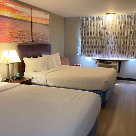 Days Inn & Suites By Wyndham סטיבנס פוינט מראה חיצוני תמונה