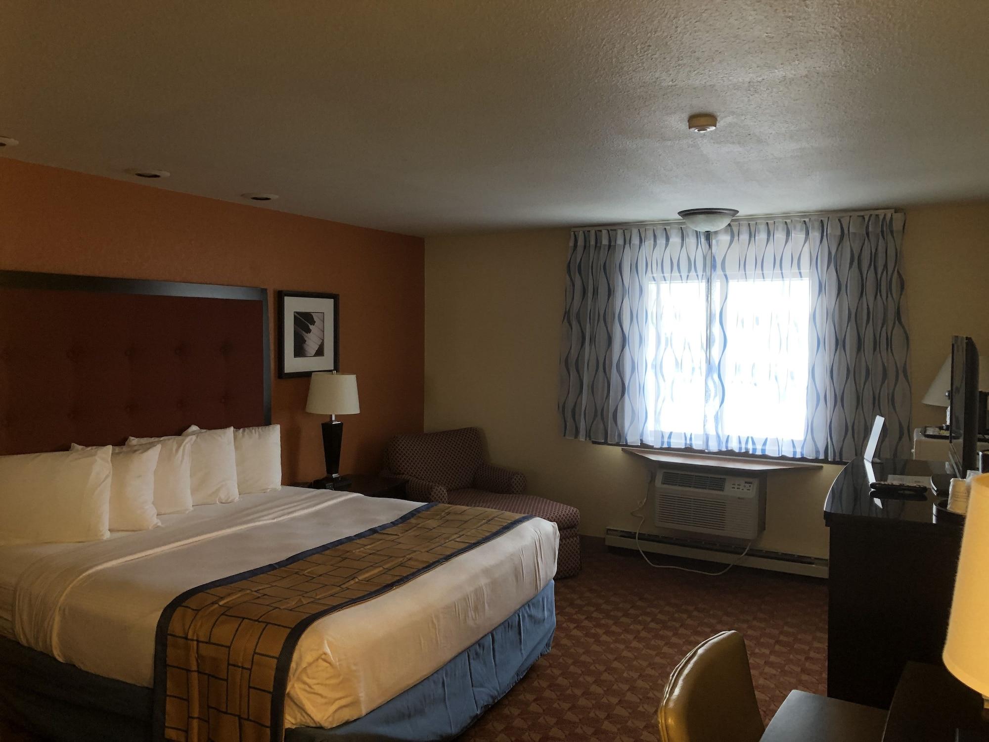Days Inn & Suites By Wyndham סטיבנס פוינט מראה חיצוני תמונה