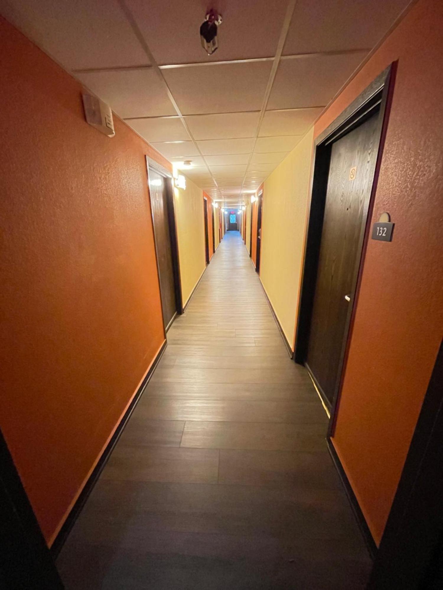 Days Inn & Suites By Wyndham סטיבנס פוינט מראה חיצוני תמונה