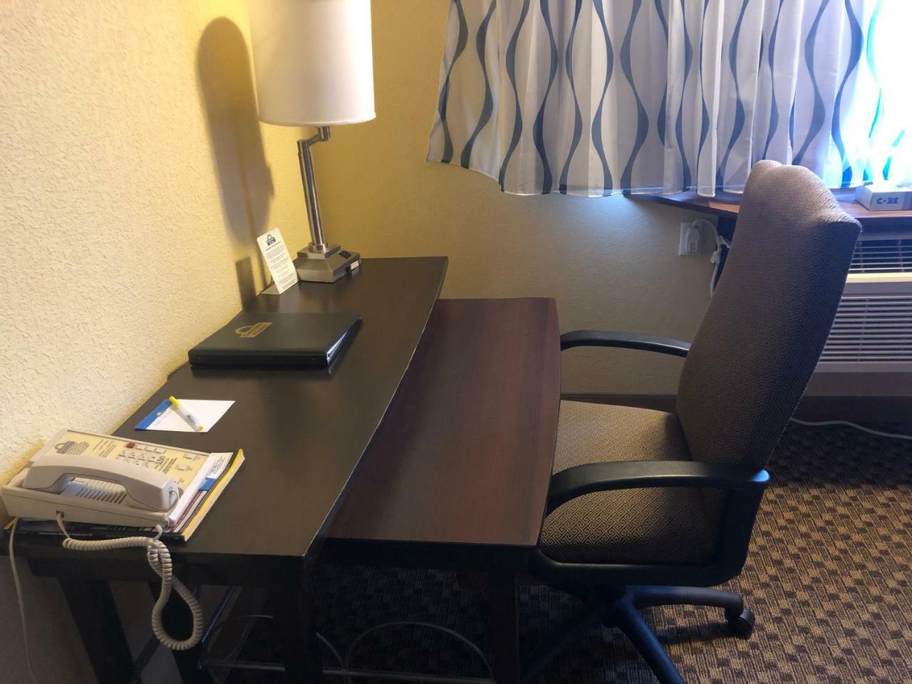 Days Inn & Suites By Wyndham סטיבנס פוינט מראה חיצוני תמונה